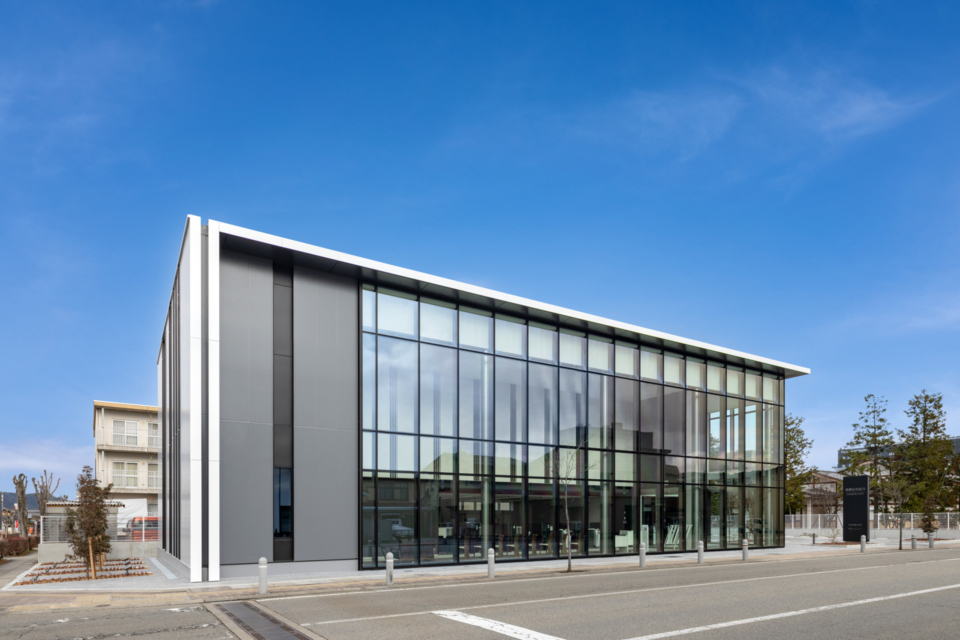 飛騨信用組合けやき通り支店外観